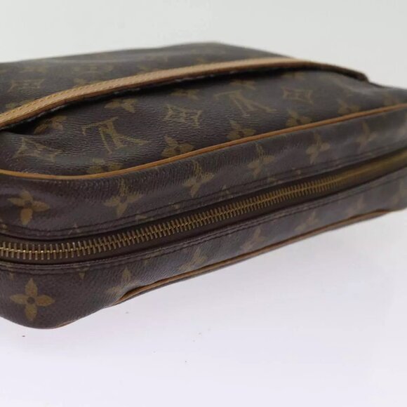 LOUIS VUITTON Monogram Compiegne 28 Clutch Bag - Picture 13 of 16